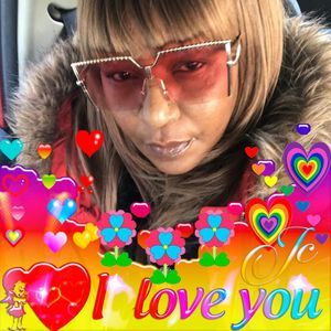 Meet your Posher, Zina